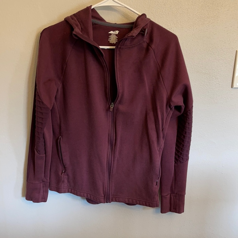 Burgundy athletic sweatshirt